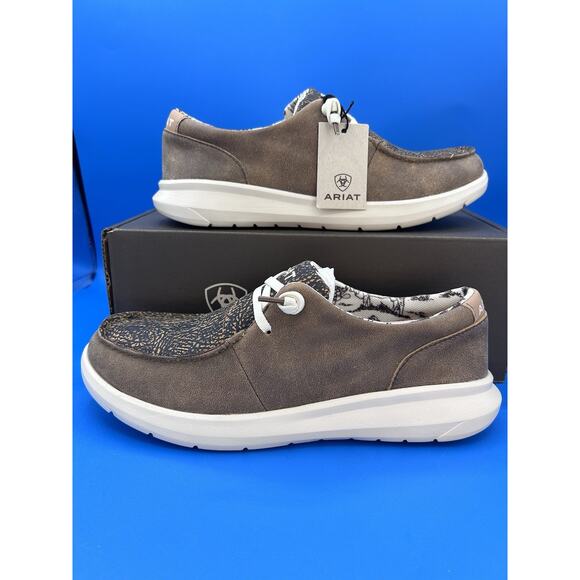 ARIAT WOMEN'S HILO BROWN BOMBER DISTRESSED HIDE EMBOSS SLIP ON SHOES 50969 SZ 10 - Picture 1 of 7